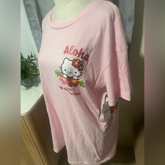 Hello kitty shirt - Picture 3 of 9